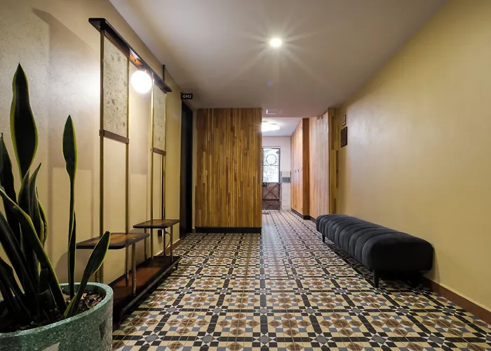 Vicente Suarez By Mr W Apartment